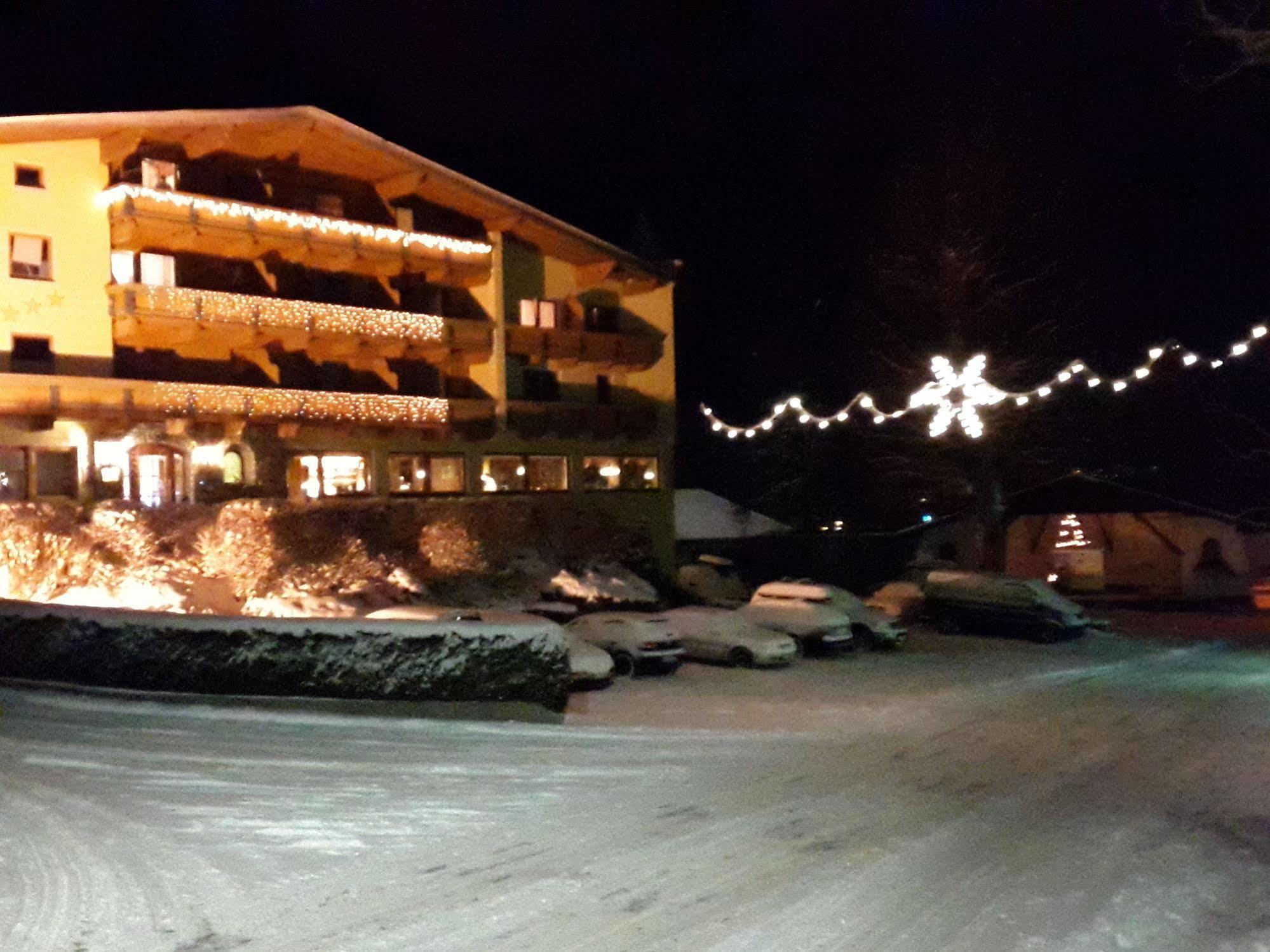 Hotel Gasthof Jaeger Zillertal Schlitters Eksteriør bilde