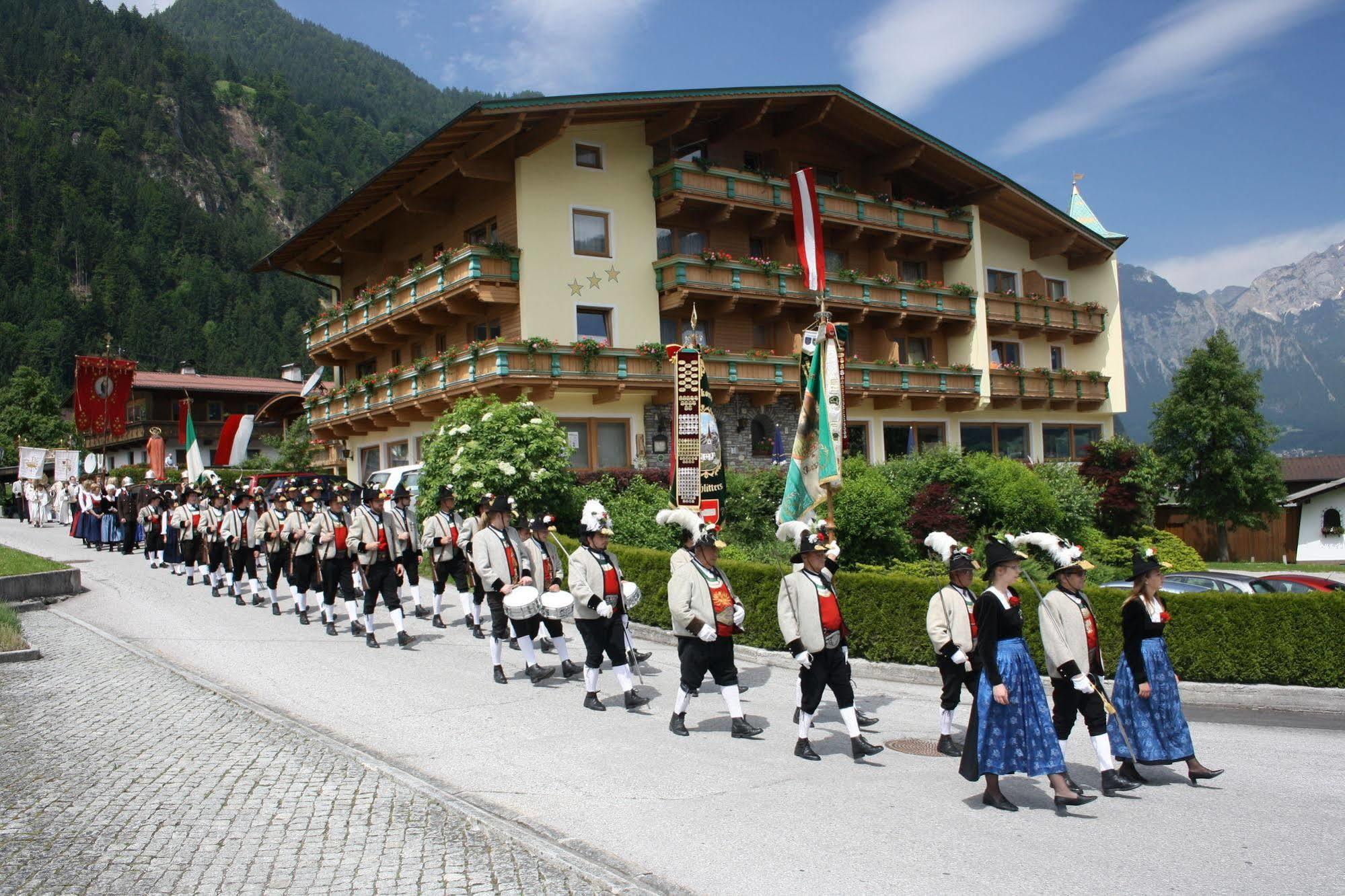 Hotel Gasthof Jaeger Zillertal Schlitters Eksteriør bilde